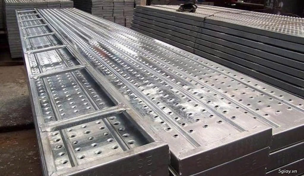Giá mâm giàn giáo BS1139 mới nhất